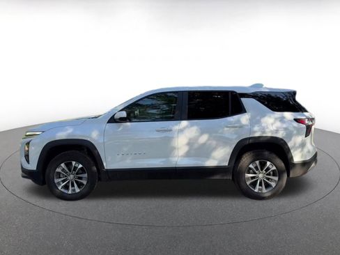 Used 2025 Chevrolet Equinox LT image 9