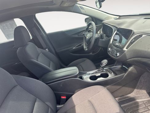 Used 2024 Chevrolet Malibu LT image 15