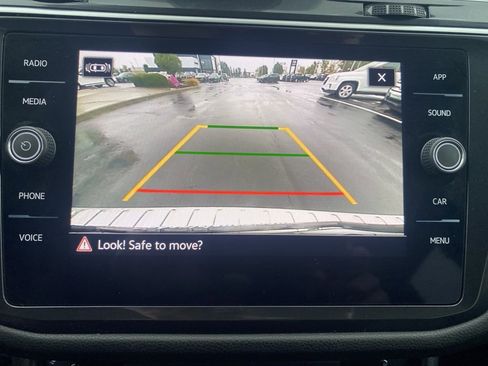 Used 2024 Volkswagen Tiguan Wolfsburg Edition image 17