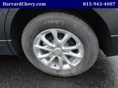 Used 2021 Chevrolet Equinox LT image 41