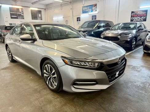 Used 2019 Honda Accord Sedan 4D image 3