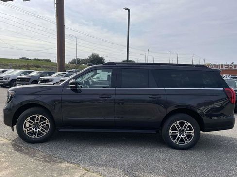 New 2026 Ford Expedition Max Active RWD image 6