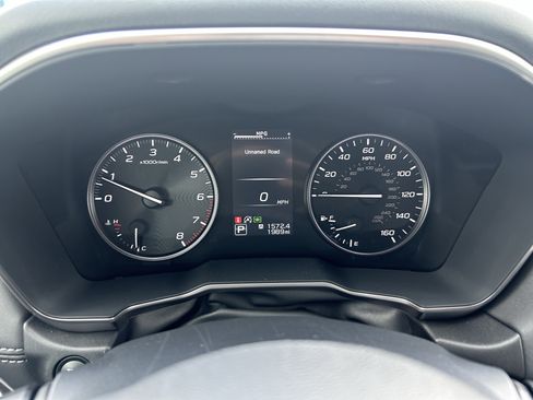 Used 2025 Subaru Outback Limited AWD/4WD image 11