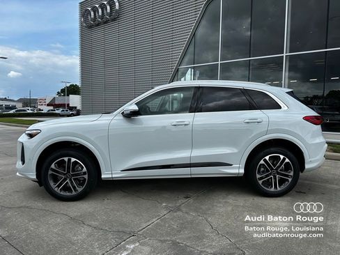 New 2026 Audi Q5 Premium Plus AWD/4WD image 2