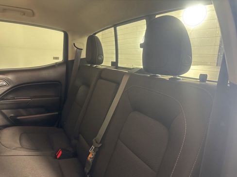 Used 2020 Chevrolet Colorado LT w/ Safety Package image 25