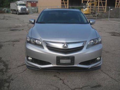 Used 2014 Acura ILX w/ Premium Package image 2