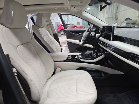 Used 2022 Lincoln Nautilus Black Label image 10