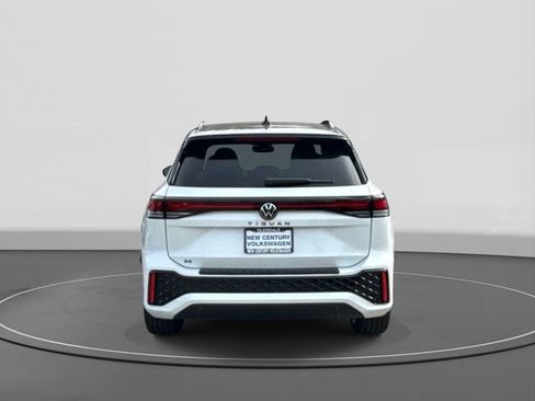 New 2026 Volkswagen Tiguan SE R-Line image 5