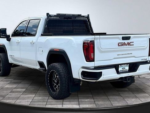 Used 2022 GMC Sierra 2500 AT4 w/ AT4 Preferred Package AWD/4WD image 4