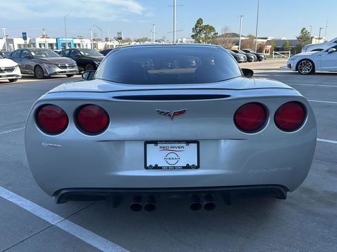 Used 2007 Chevrolet Corvette Coupe w/ Preferred Equipment Group image 7