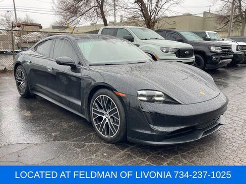 Used 2021 Porsche Taycan image 4