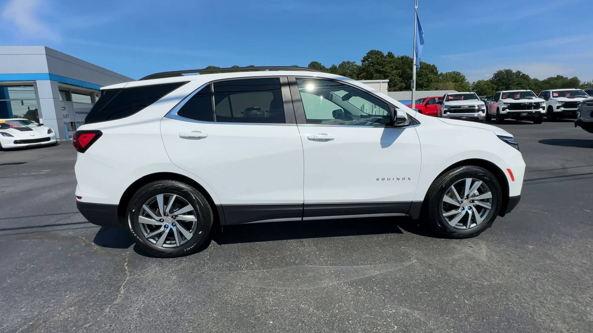 Certified 2022 Chevrolet Equinox LT FWD image 9
