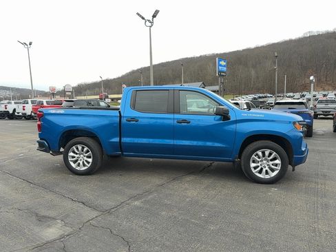 Used 2023 Chevrolet Silverado 1500 Custom image 3