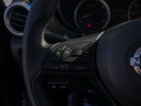 Used 2025 Nissan Versa S w/ Trunk Package image 31