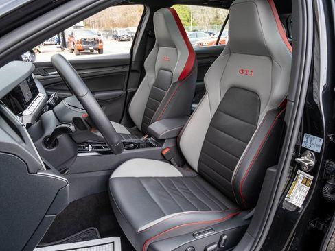 Used 2024 Volkswagen GTI SE image 15