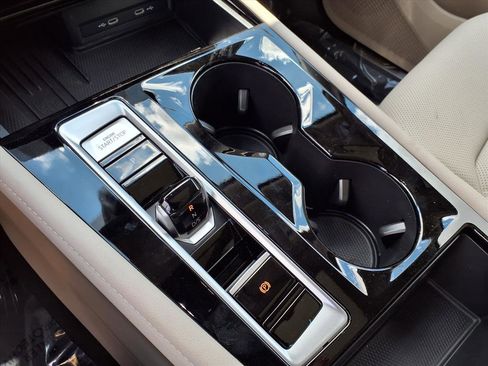 New 2026 Volkswagen Atlas SE image 17