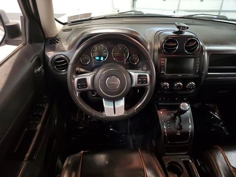 Used 2011 Jeep Patriot 70th Anniversary w/ Sun/Sound Group AWD/4WD image 14