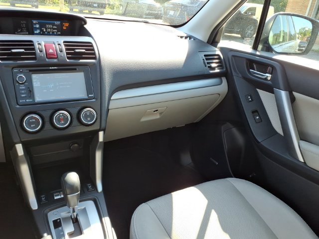 Used 2015 Subaru Forester 2.5i Limited AWD/4WD image 24