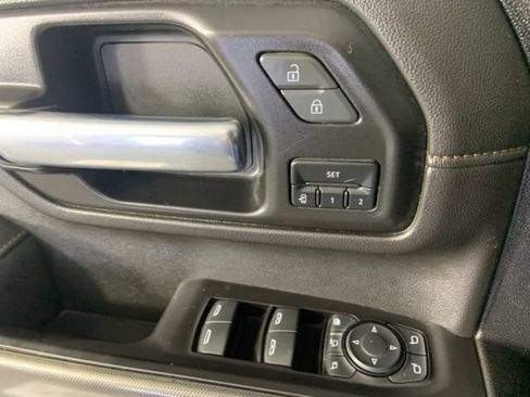 Used 2021 GMC Sierra 2500 AT4 w/ AT4 Premium Plus Package AWD/4WD image 31
