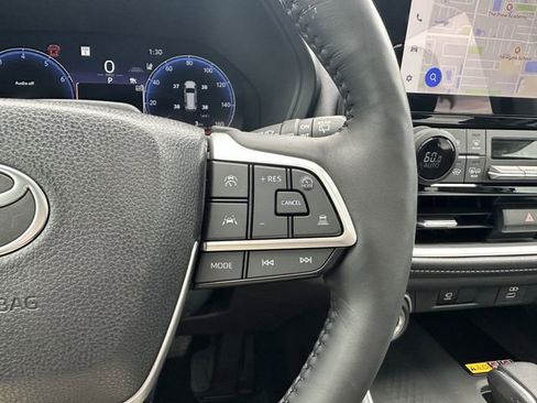 Used 2024 Toyota Grand Highlander Platinum image 36