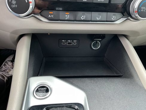 Used 2025 Nissan Altima 2.5 SV FWD image 22