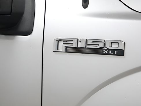Used 2016 Ford F150 XLT w/ Equipment Group 301A Mid AWD/4WD image 9