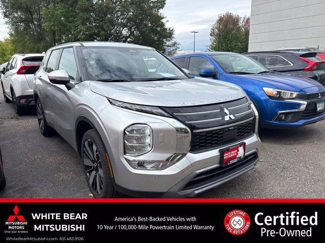 Used 2026 Mitsubishi Outlander SE AWD/4WD image 1