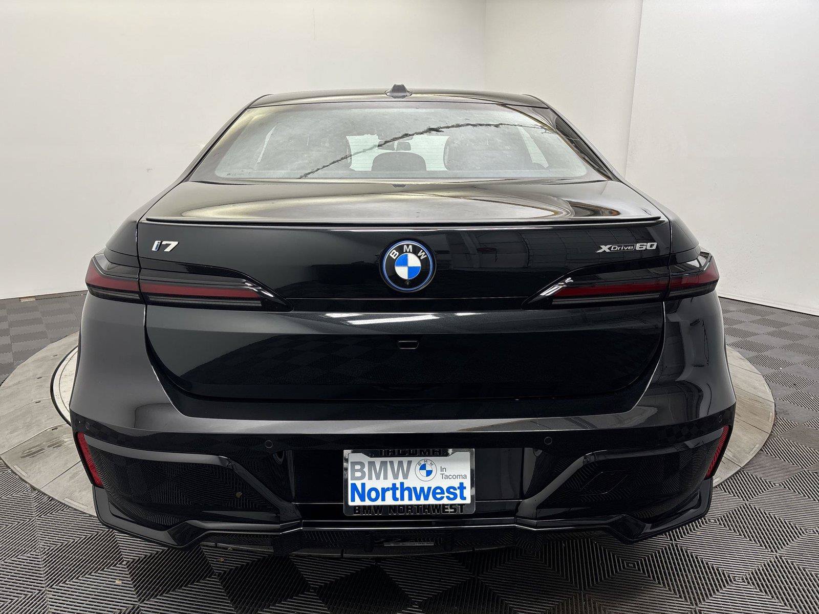 New 2026 BMW i7 xDrive60 w/ Executive Package AWD/4WD image 3