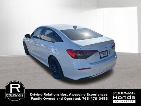 Used 2023 Honda Civic Sport image 9