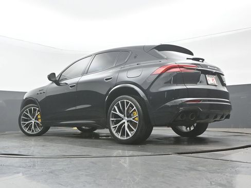 Used 2023 Maserati Grecale Modena AWD/4WD image 30