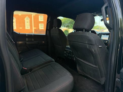 Used 2018 Ford F150 XLT w/ Equipment Group 302A Luxury AWD/4WD image 13