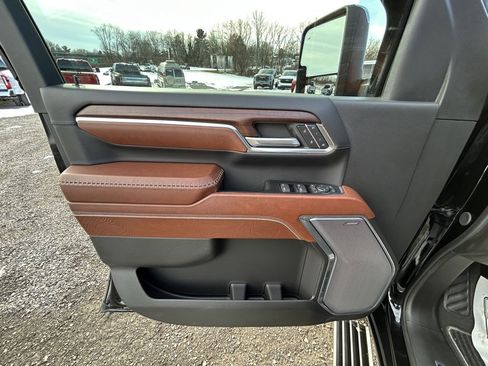 Used 2024 GMC Sierra 2500 Denali Ultimate image 22