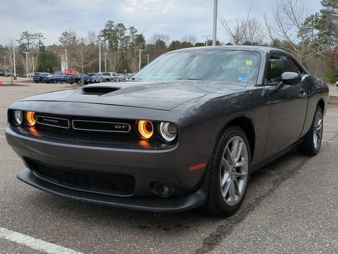 Used 2022 Dodge Challenger GT AWD/4WD image 8