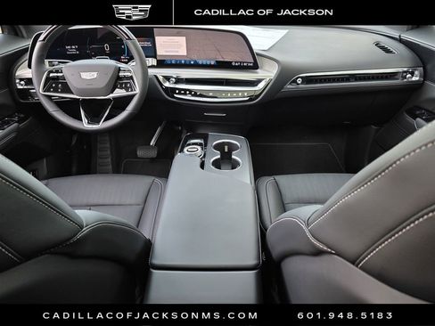 New 2026 Cadillac Lyriq Sport image 9