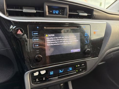 Used 2019 Toyota Corolla LE FWD image 7