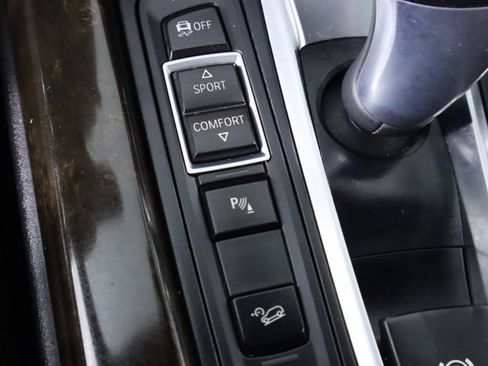 Used 2017 BMW X5 xDrive40e AWD/4WD image 26