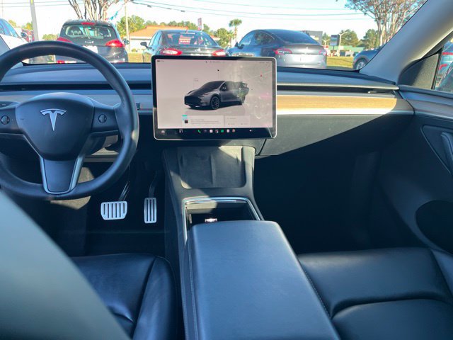 Used 2023 Tesla Model Y Performance AWD/4WD image 16