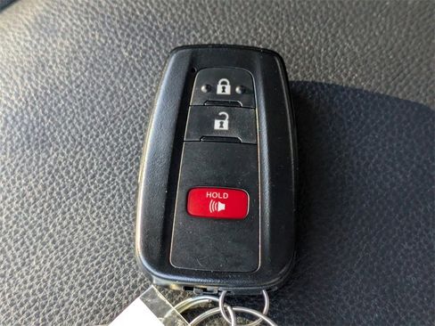 Certified 2022 Toyota RAV4 XLE image 30