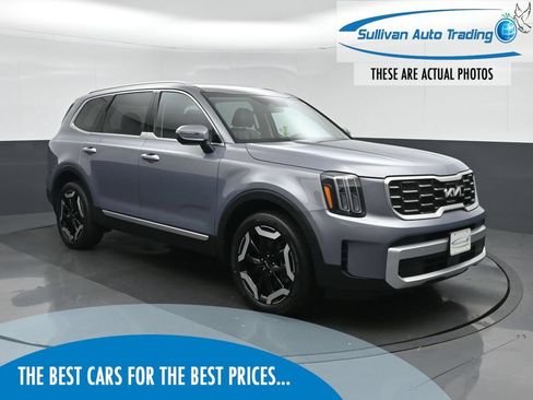 Used 2023 Kia Telluride S w/ S Sunroof Package FWD image 1