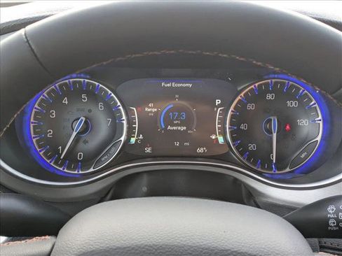 New 2026 Chrysler Pacifica Pinnacle image 11