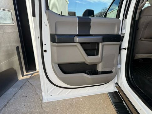 Used 2020 Ford F250 XLT image 12