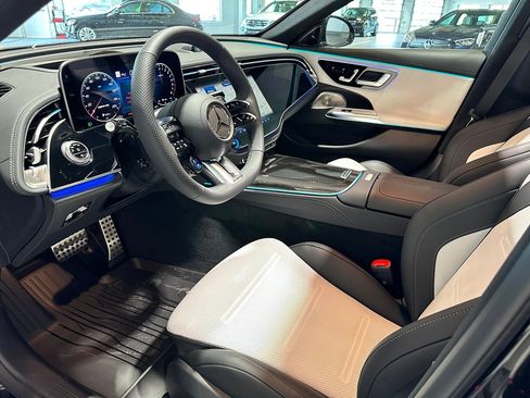 New 2026 Mercedes-Benz E 53 AMG e 4MATIC Sedan image 7