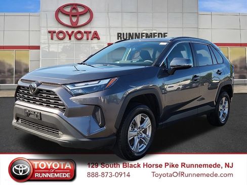 Certified 2025 Toyota RAV4 XLE FWD image 3