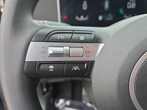 Used 2025 Hyundai Tucson SEL image 19