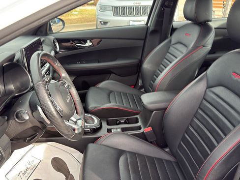 Used 2023 Kia Forte GT w/ GT2 Package image 10