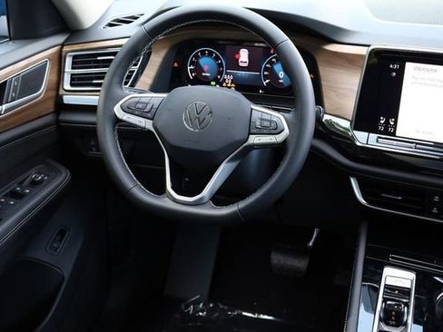 New 2026 Volkswagen Atlas SE image 28