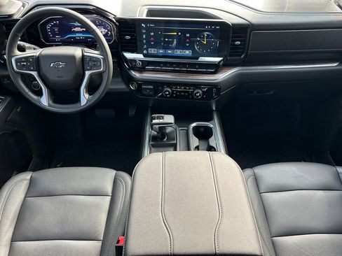 Used 2024 Chevrolet Silverado 1500 LT Trail Boss w/ Convenience Package II image 16