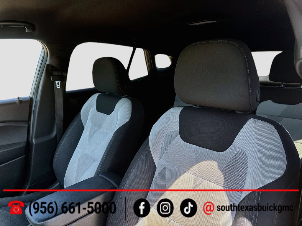 Used 2025 Chevrolet Trax RS w/ Driver Confidence Package FWD image 13