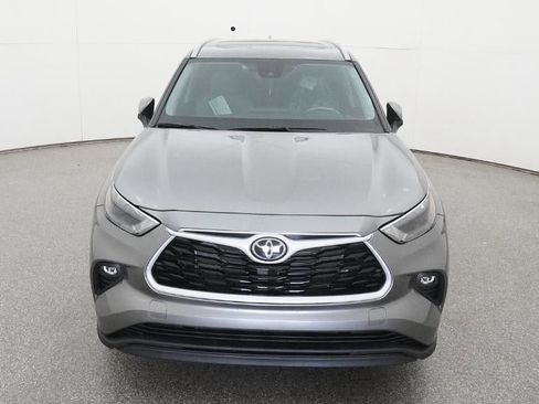 New 2026 Toyota Highlander XLE image 15