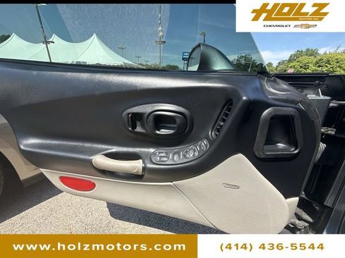 Used 2003 Chevrolet Corvette Coupe w/ Preferred Equipment Group RWD image 20